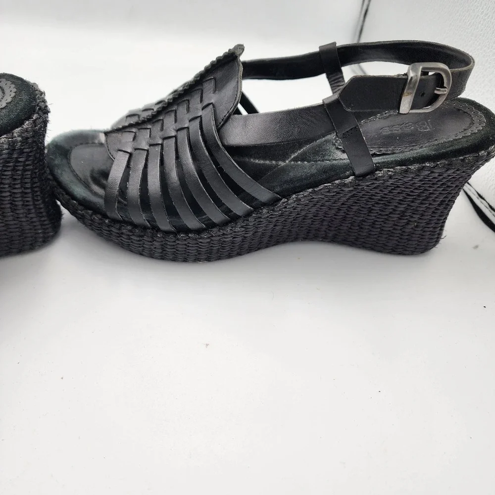 Bass Black Leather Strappy Wedge Sandal Size‎ 7M Hook & Loop Slightly Used